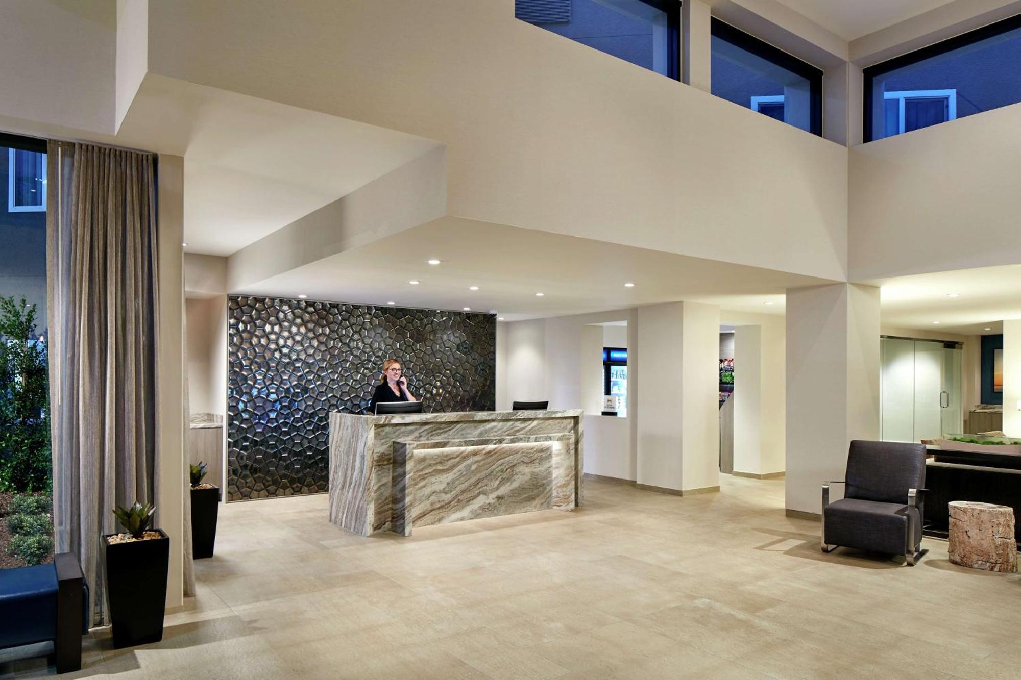 Hilton Garden Inn San Diego Mission Valley/Stadium Zewnętrze zdjęcie